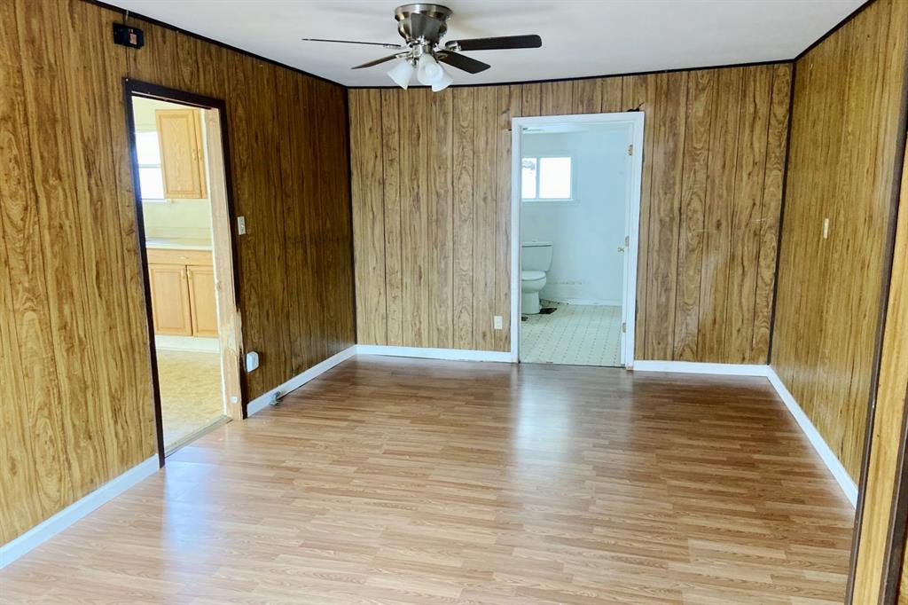 1713 Avenue I, Bay City, Texas image 14