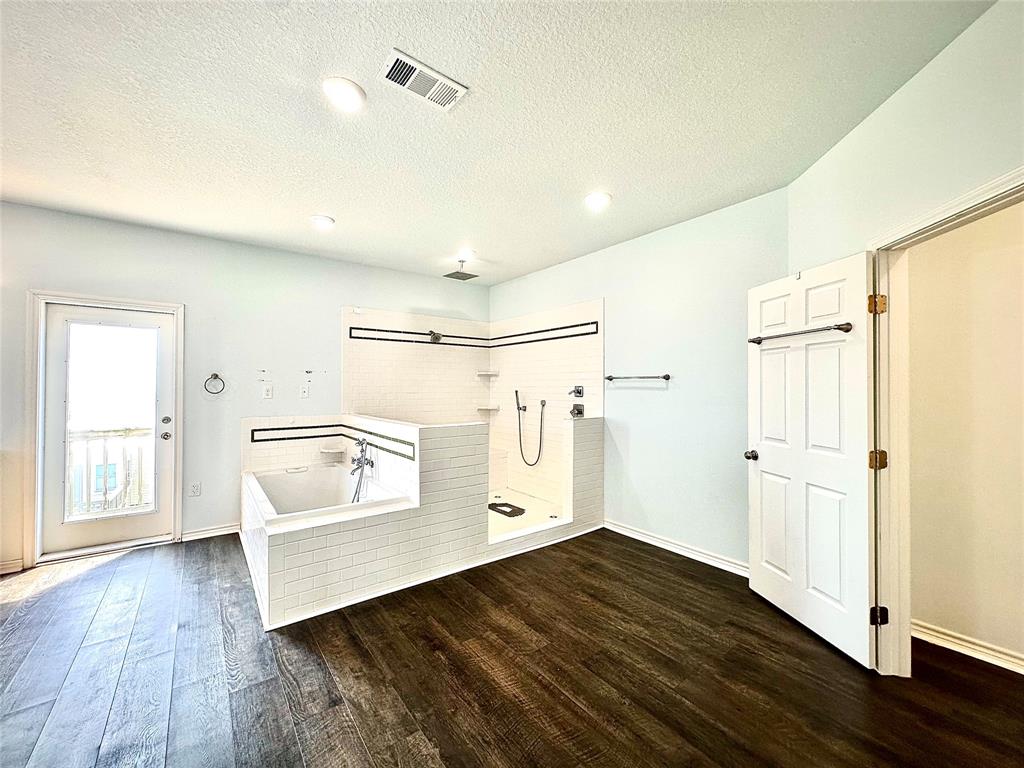800 Gulf Street, Freeport, Texas image 24