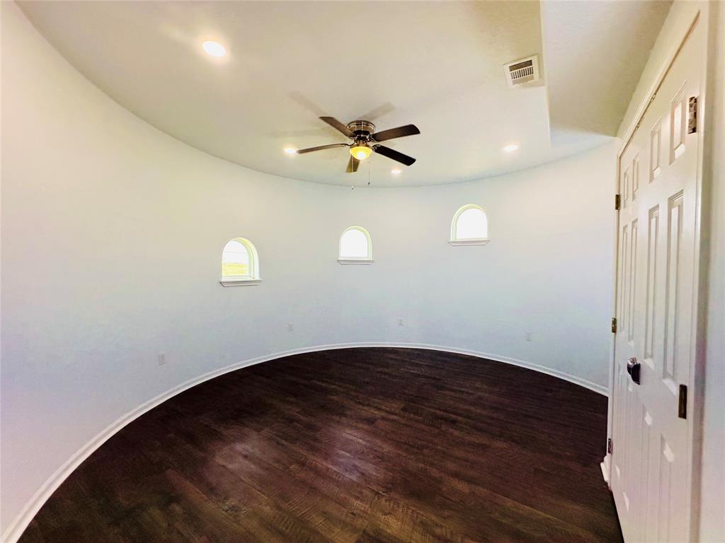 800 Gulf Street, Freeport, Texas image 6
