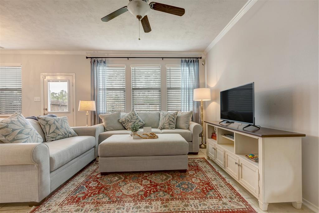 255 Bloomhill Place, Magnolia, Texas image 7