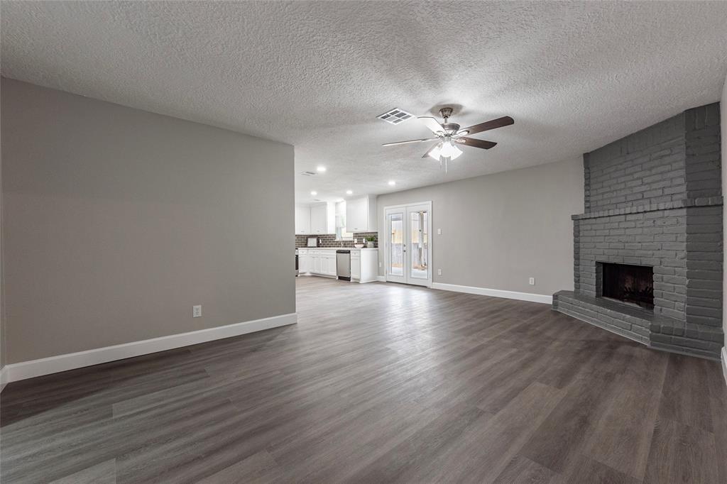 9905 Robin Street, La Porte, Texas image 3