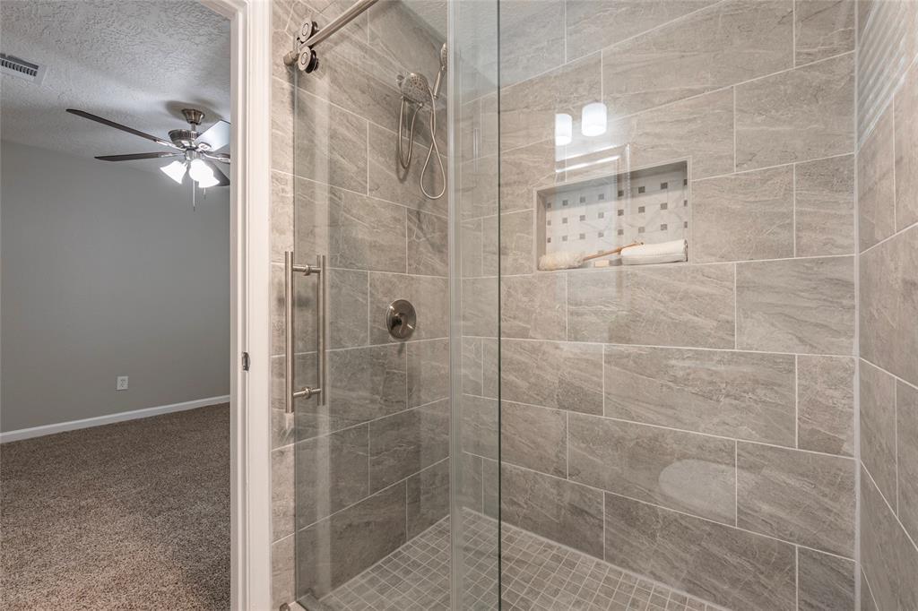9905 Robin Street, La Porte, Texas image 10
