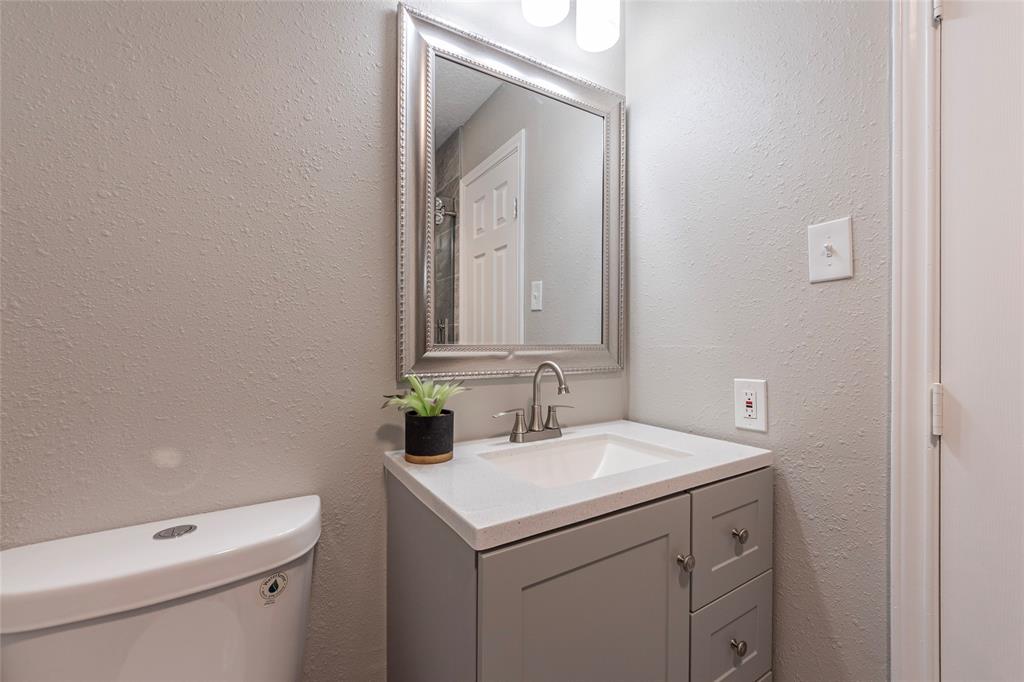 9905 Robin Street, La Porte, Texas image 11