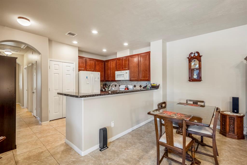 18720 Serenity Loch Drive, Spring, Texas image 11