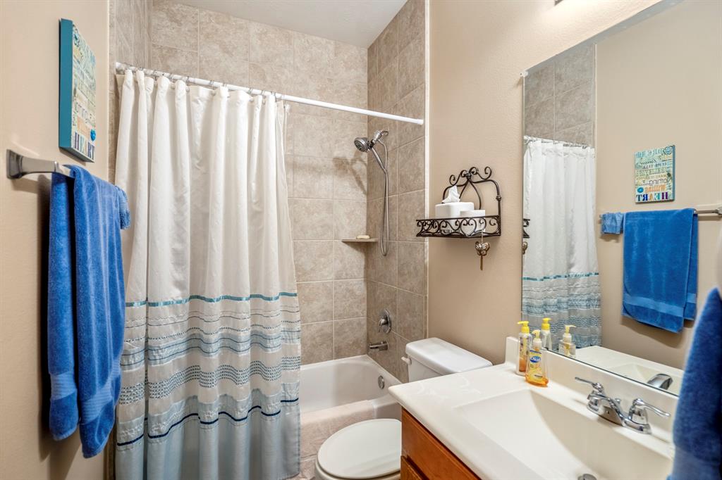 18720 Serenity Loch Drive, Spring, Texas image 21