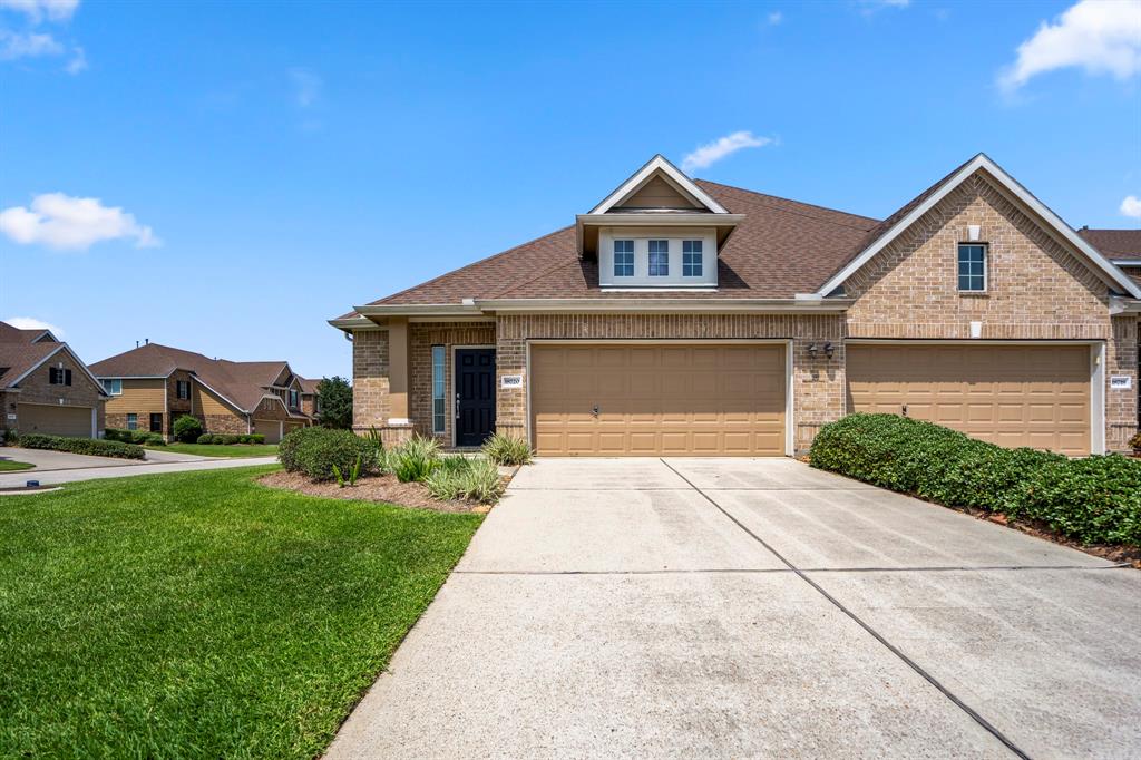 18720 Serenity Loch Drive, Spring, Texas image 2
