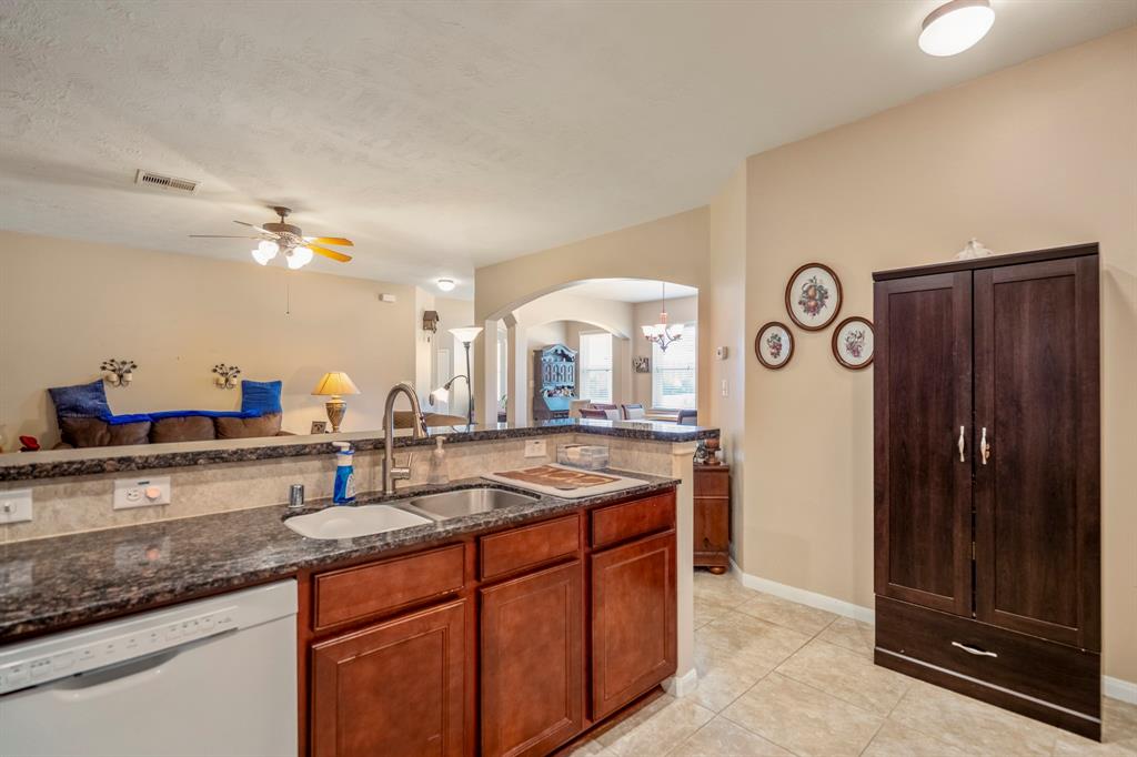 18720 Serenity Loch Drive, Spring, Texas image 14