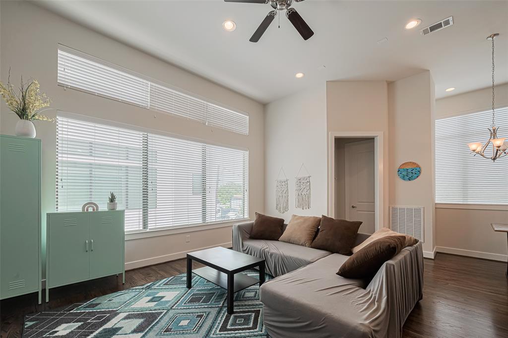 72 N Hutcheson Street, Houston, Texas image 6