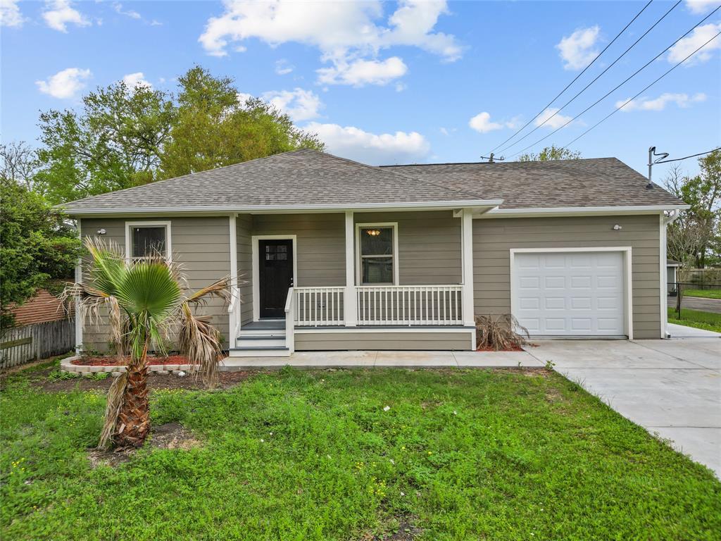 1603 Oleander Drive, La Marque, Texas image 1