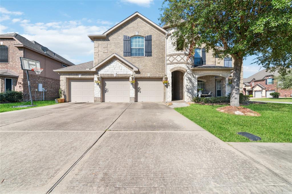 2102 Asbury Court, Pearland, Texas image 1