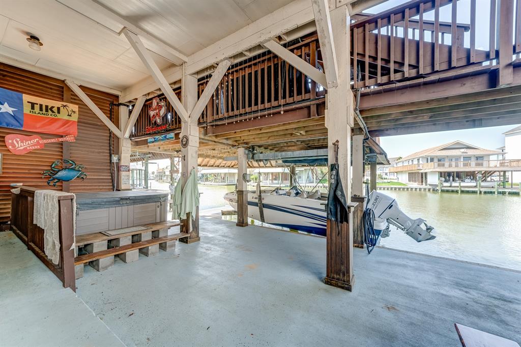1822 Port O'Call Street