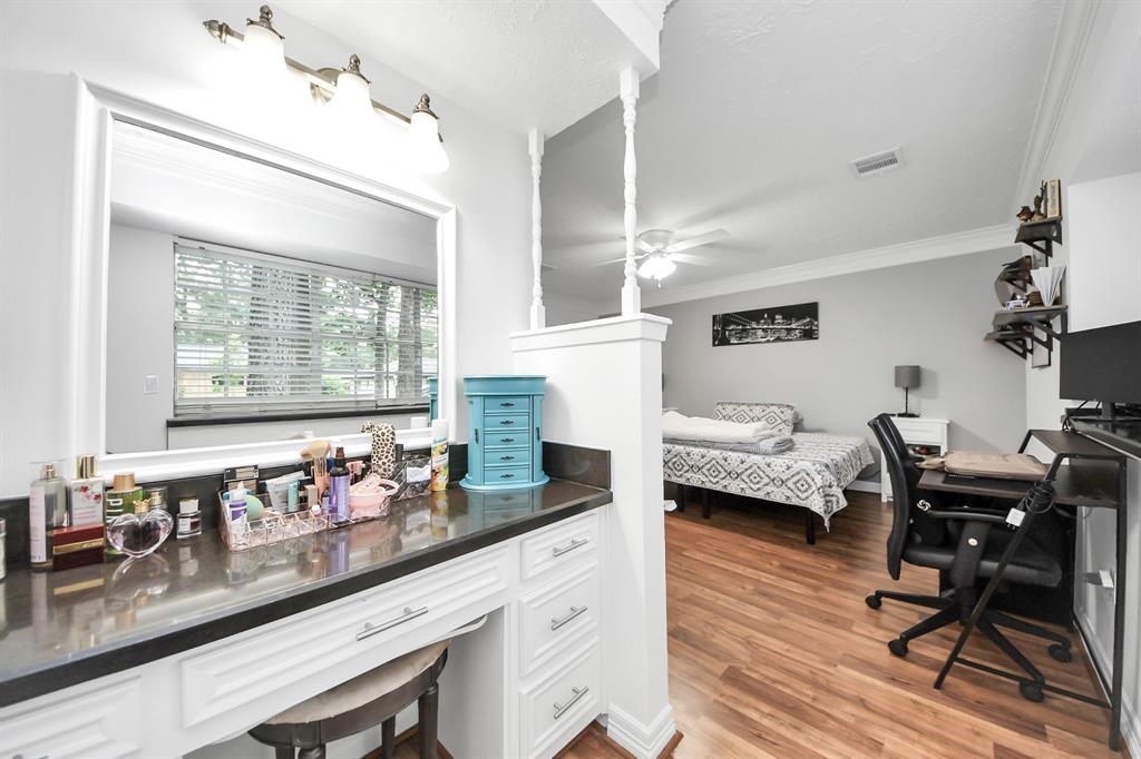 24 Woody Creek Drive, Conroe, Texas image 19