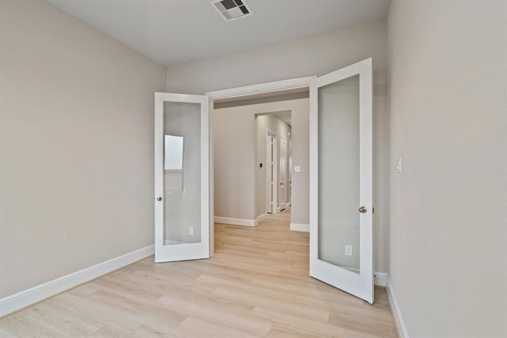 6411 Sparkling Citrus Street, Manvel, Texas image 10