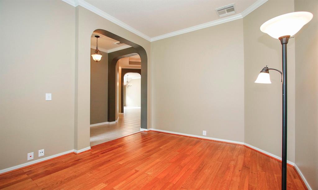 2802 Parkeston Drive, Spring, Texas image 6