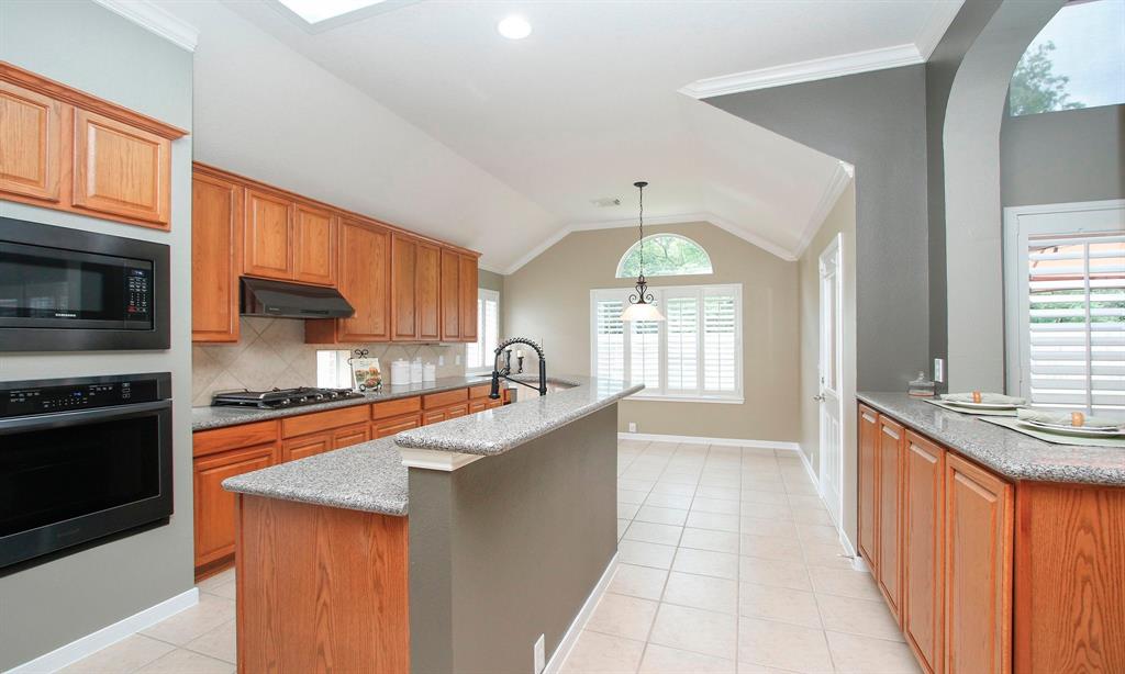 2802 Parkeston Drive, Spring, Texas image 13