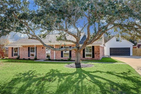 A home in Pearland