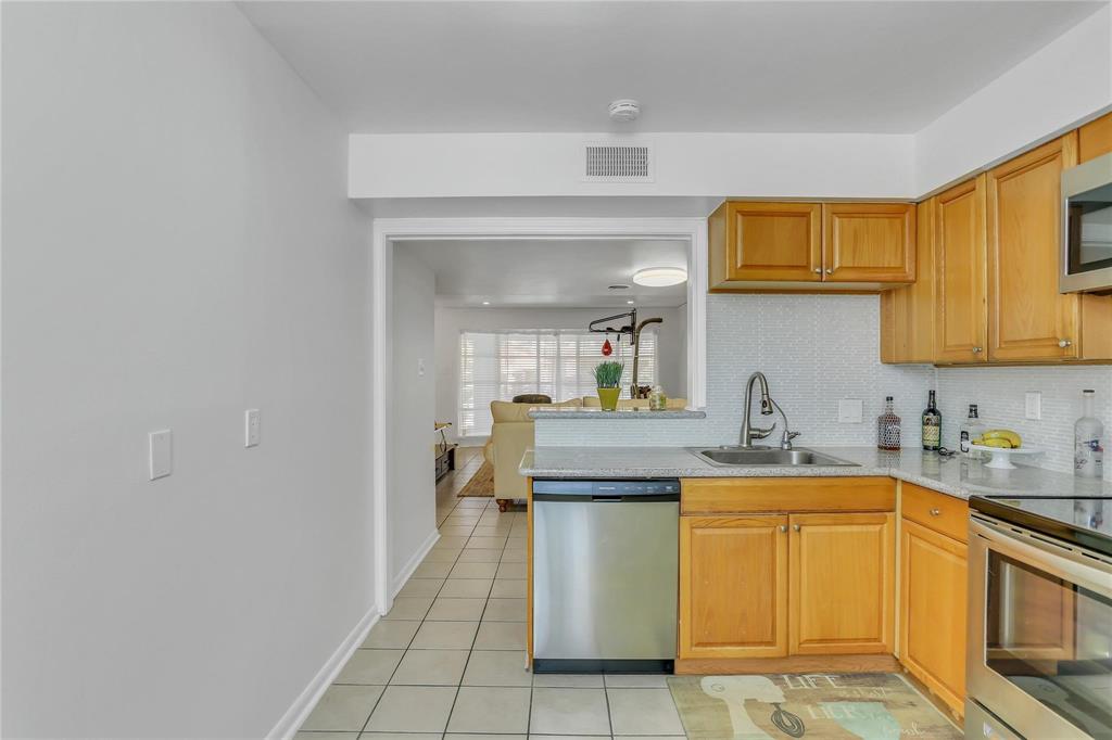 2727 Briarhurst Drive #2, Houston, Texas image 9
