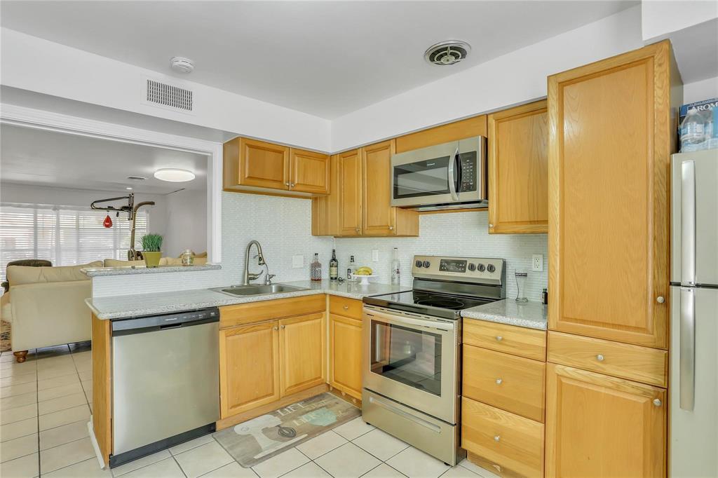 2727 Briarhurst Drive #2, Houston, Texas image 8