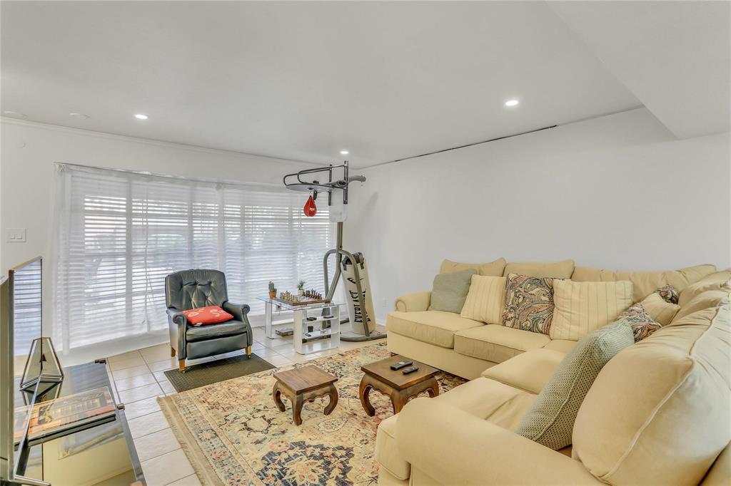 2727 Briarhurst Drive #2, Houston, Texas image 4