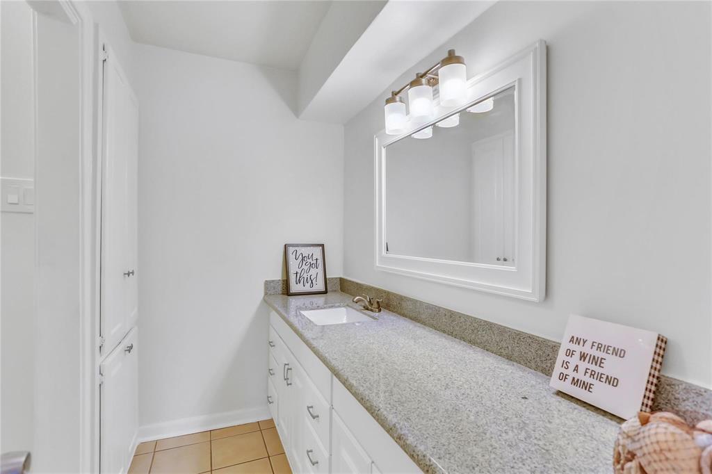 2727 Briarhurst Drive #2, Houston, Texas image 13