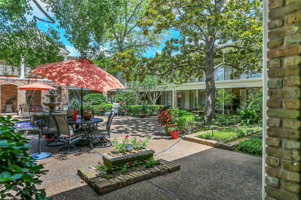2727 Briarhurst Drive #2, Houston, Texas image 15