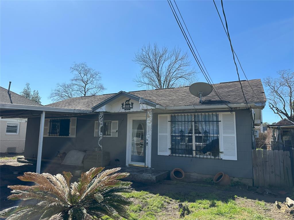 4924 Park Drive, Houston, Texas image 2