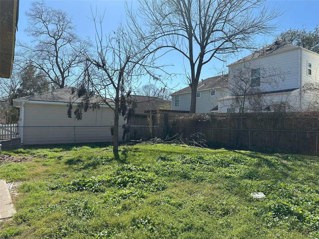 4924 Park Drive, Houston, Texas image 13