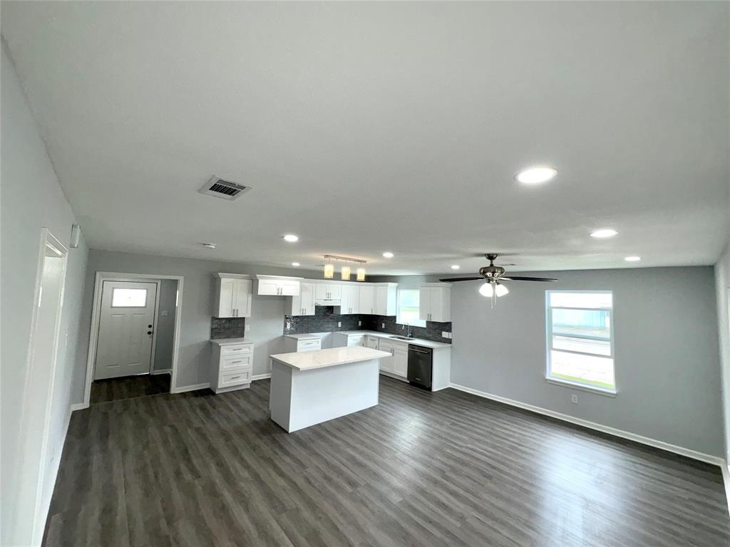 1707 Wilburn Dr, Baytown, Texas image 3