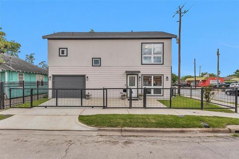 6845 Avenue N Houston TX 77011