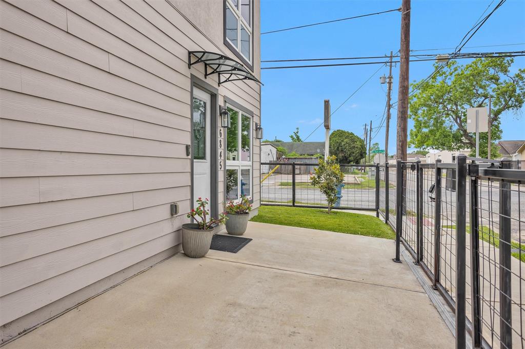 6845 Avenue, Houston, Texas image 29