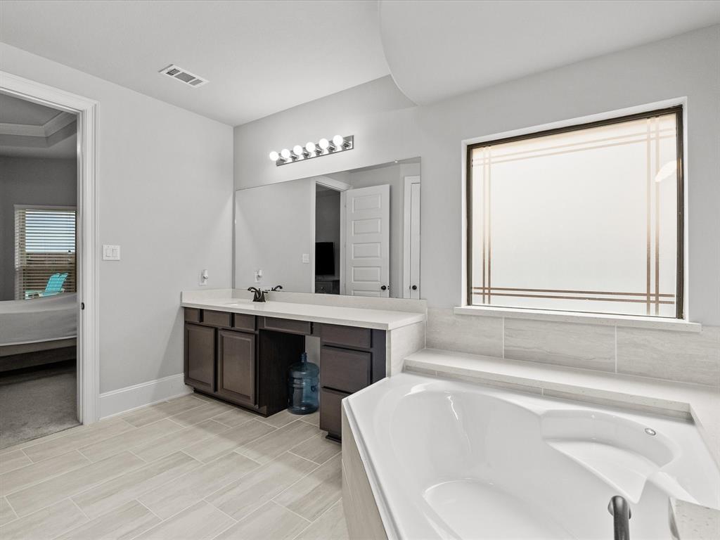 2712 Ahnya Lane, League City, Texas image 33