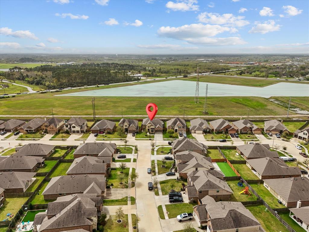 2712 Ahnya Lane, League City, Texas image 6