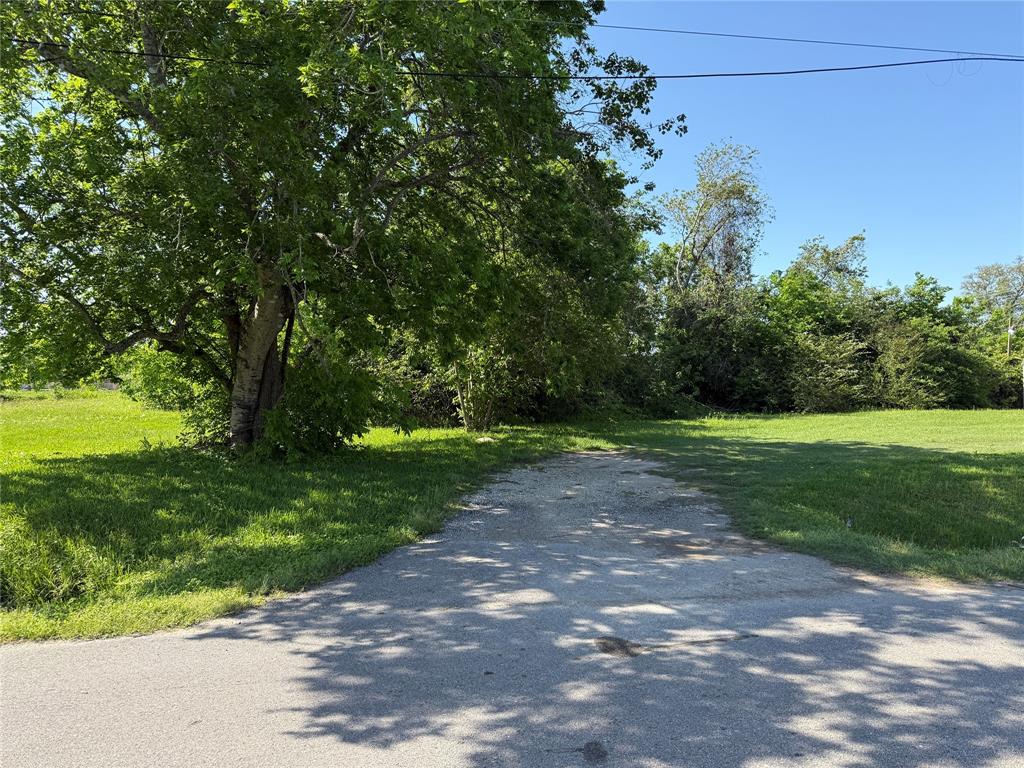 Kansas Street, La Marque, Texas image 1