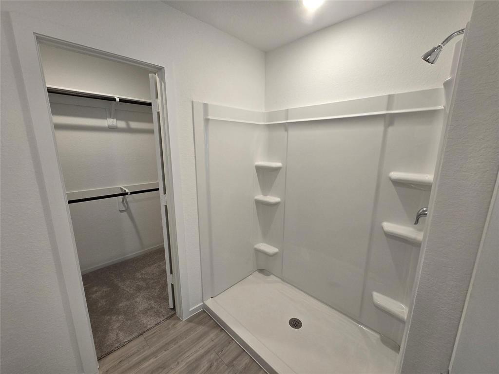 3074 Dawn Sound Drive, Katy, Texas image 6