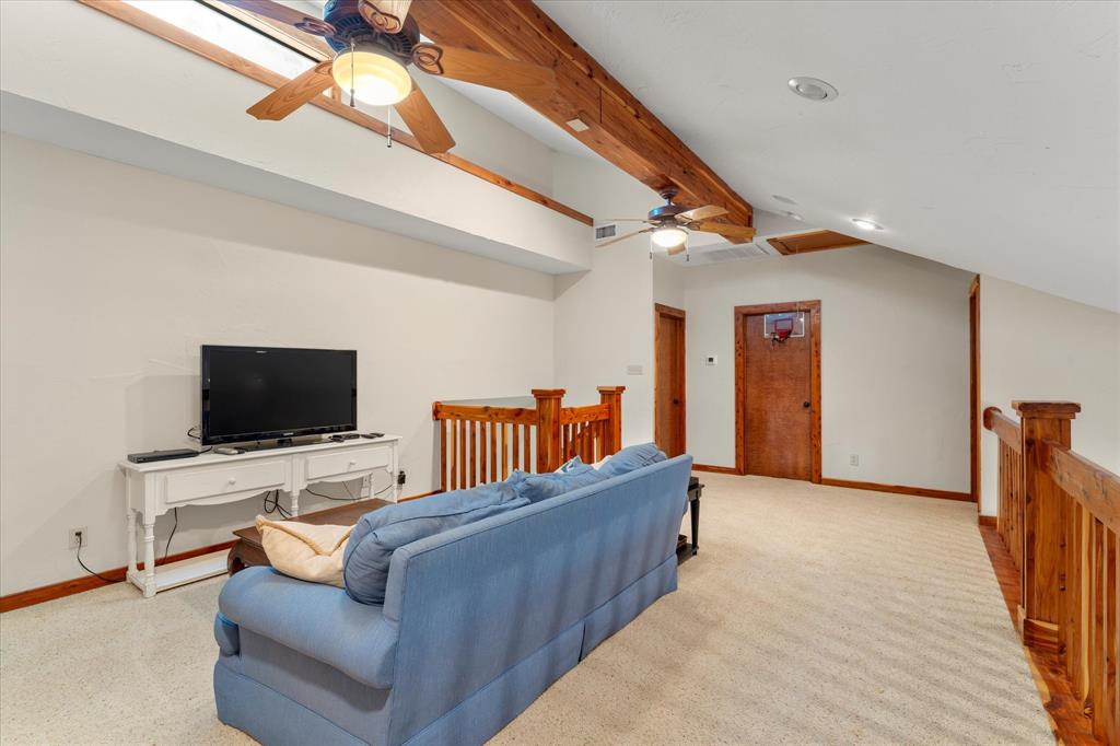 210 Hide A Way Drive, Mabank, Texas image 37