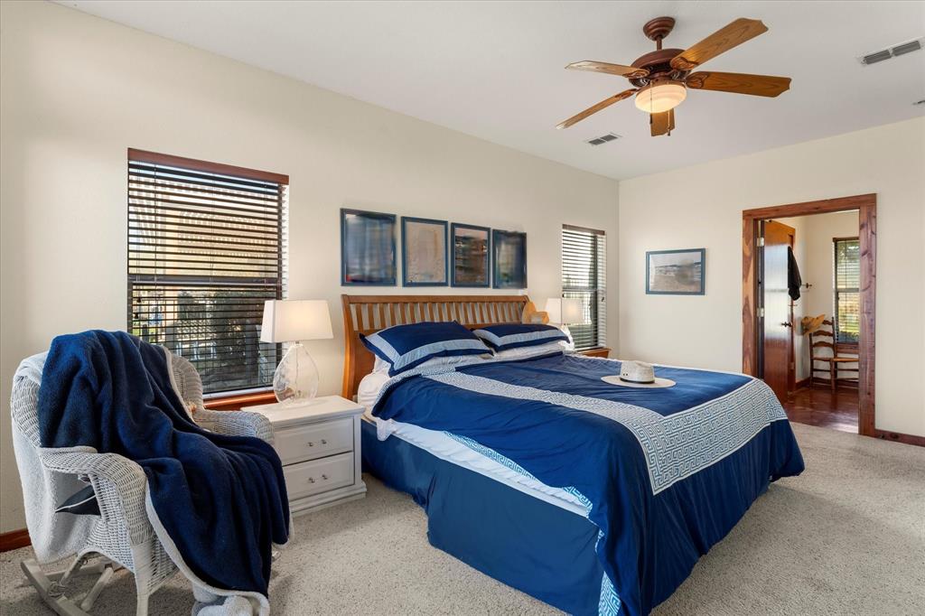 210 Hide A Way Drive, Mabank, Texas image 41