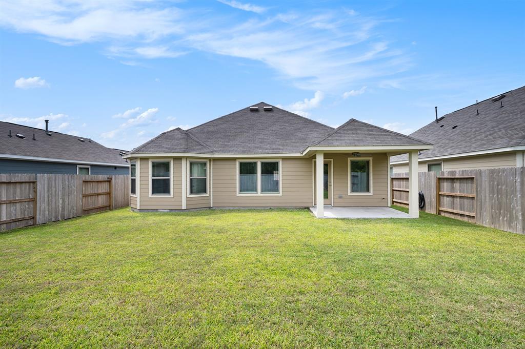 1176 Filly Creek Drive, Alvin, Texas image 15