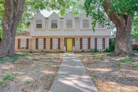 Single Family Residence in Houston TX 5106 Theall Road.jpg