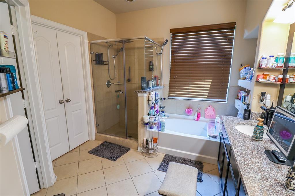 9911 Clear Diamond Drive, Rosharon, Texas image 26