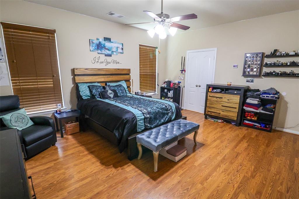 9911 Clear Diamond Drive, Rosharon, Texas image 13