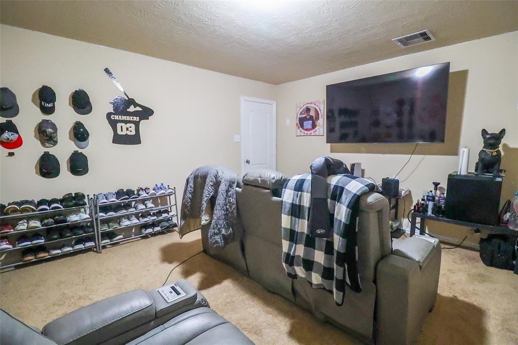 9911 Clear Diamond Drive, Rosharon, Texas image 18