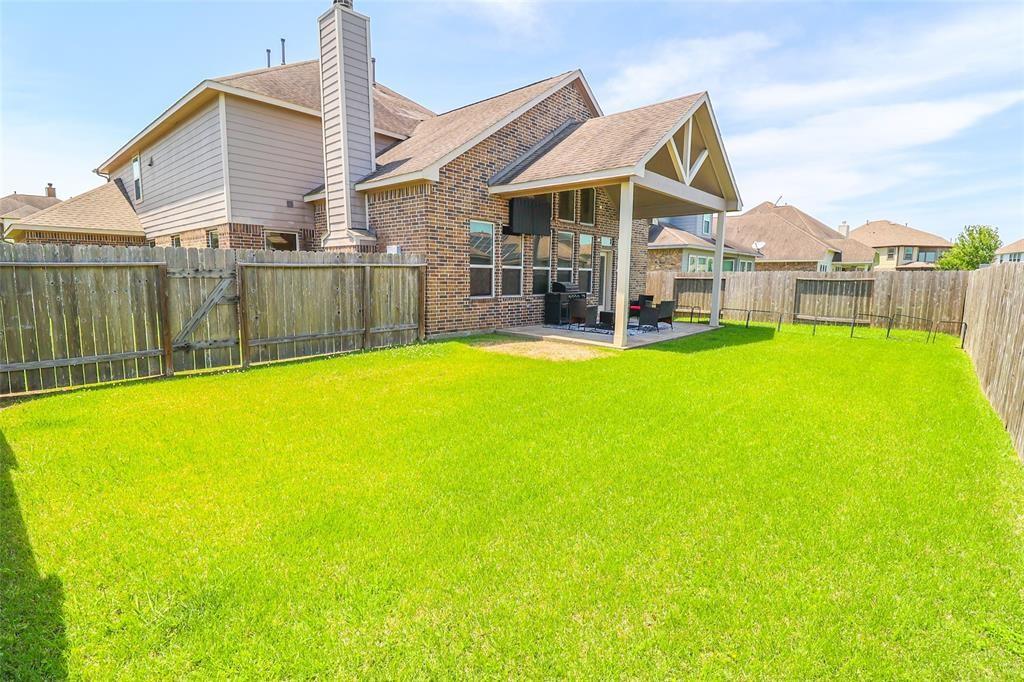 9911 Clear Diamond Drive, Rosharon, Texas image 33