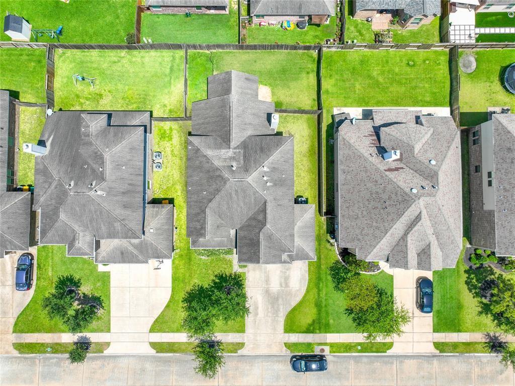 9911 Clear Diamond Drive, Rosharon, Texas image 34