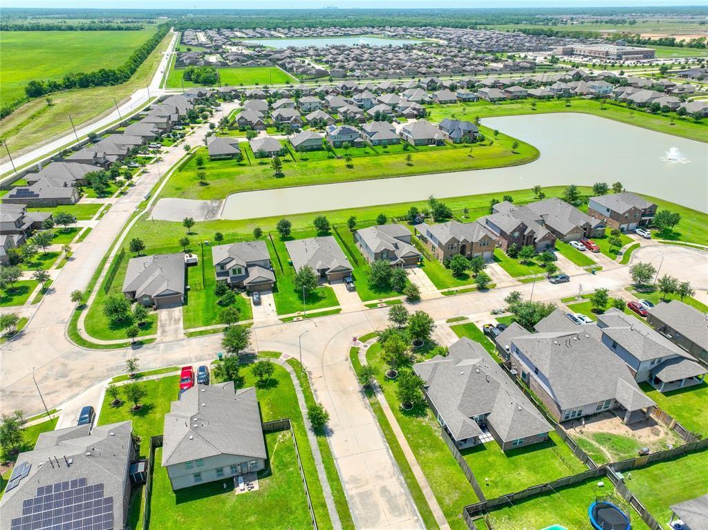 9911 Clear Diamond Drive, Rosharon, Texas image 35