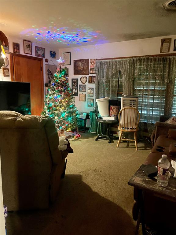 2424 Oaklawn Drive
