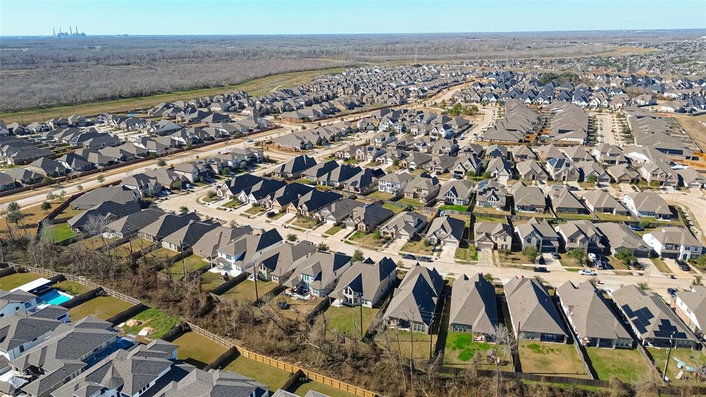 8934 Stanley Oak Drive, Missouri City, Texas image 48