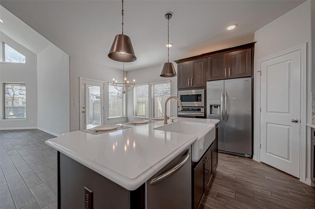 8934 Stanley Oak Drive, Missouri City, Texas image 18