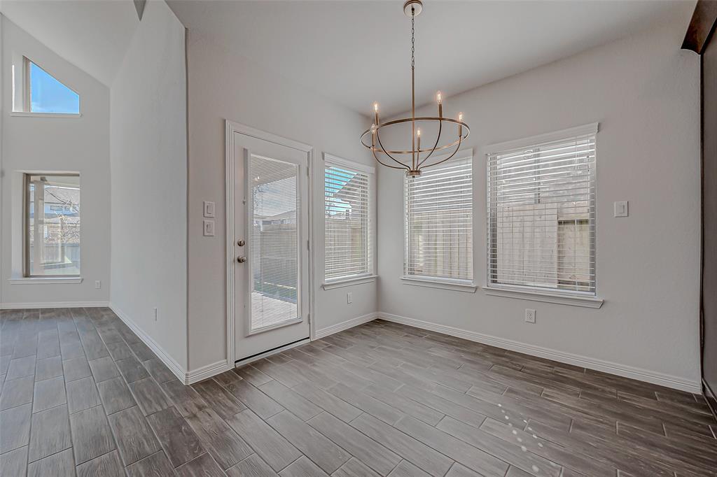 8934 Stanley Oak Drive, Missouri City, Texas image 19