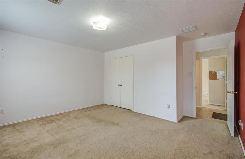 19022 Prairie Bluff Drive, Cypress, Texas image 34