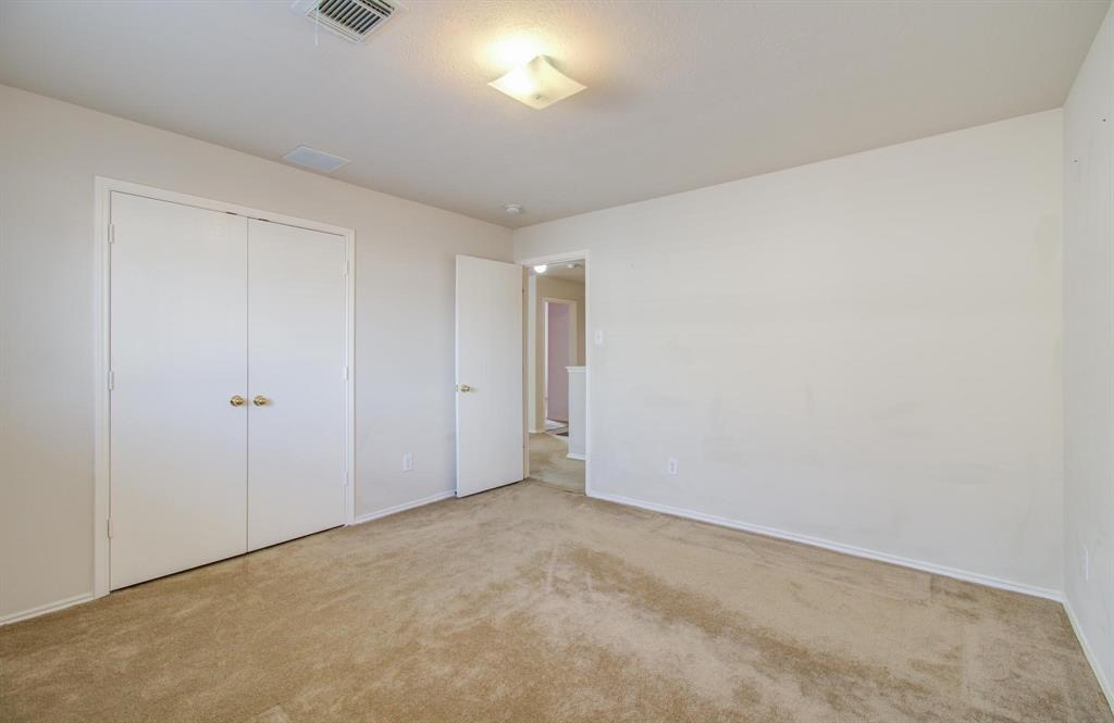 19022 Prairie Bluff Drive, Cypress, Texas image 32